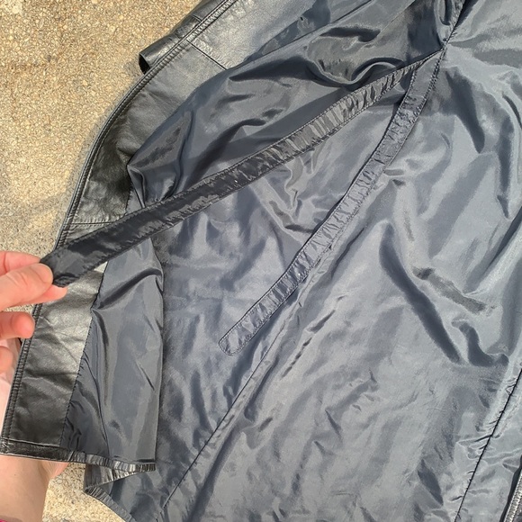 Vintage long leather belted jacket, Size 16 - Picture 4 of 13